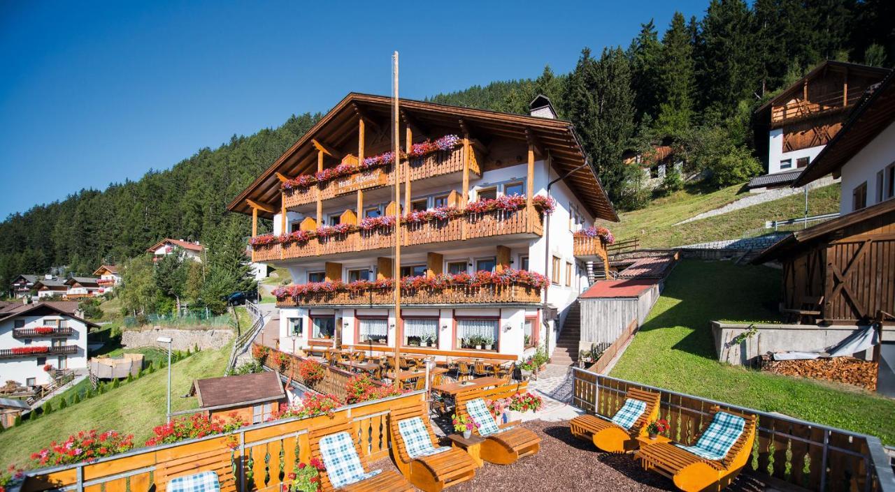 بريسّانوني Mountain Residence Alpenhof - Company Hotel Alpenhof Kg Sas Der Gasser Renate المظهر الخارجي الصورة